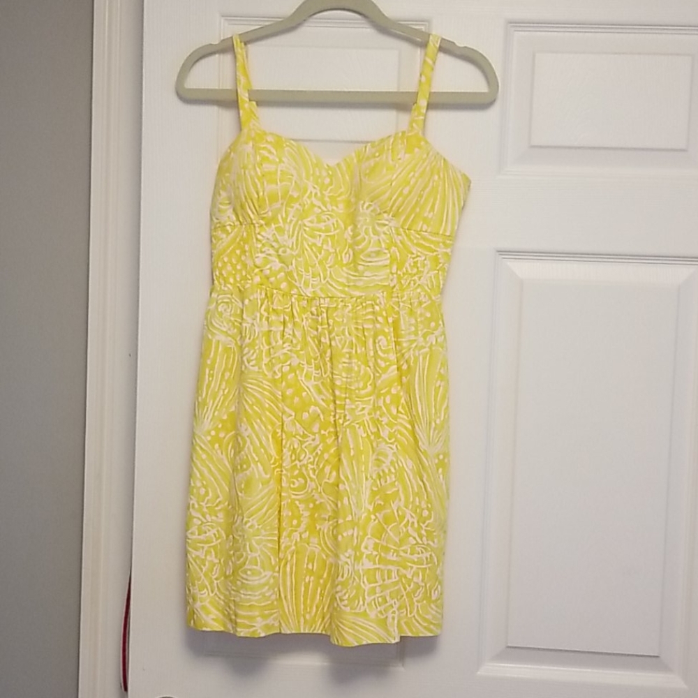 Lilly Pulitzer dress in size 8